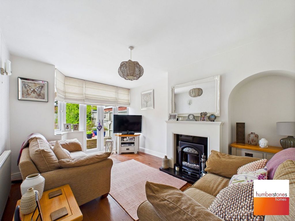 Property photo 2 of 17