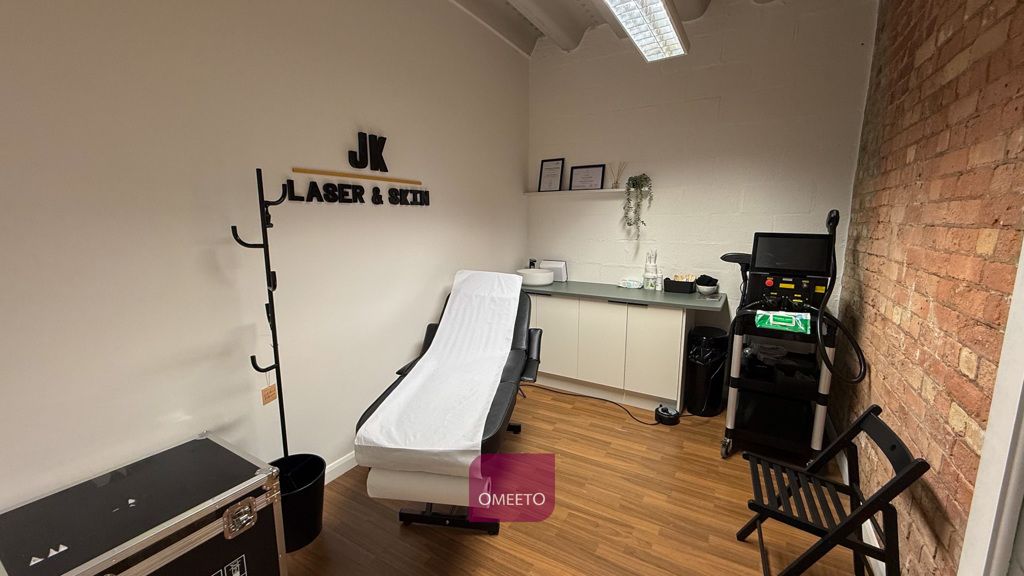 Property photo 3 of 8 Studio To Rent