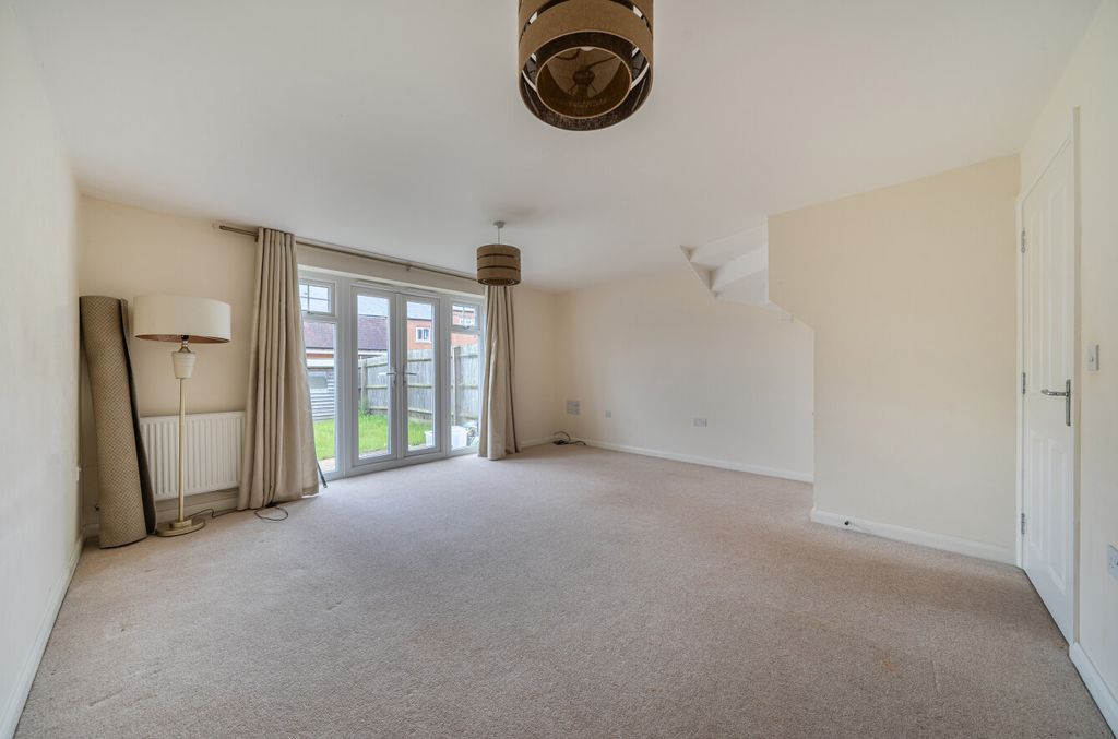 Property photo 2 of 21 1478935-10-6A33B9...