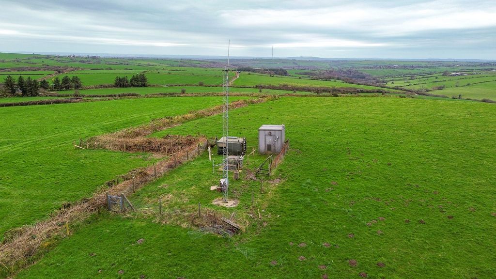 Property photo 3 of 31