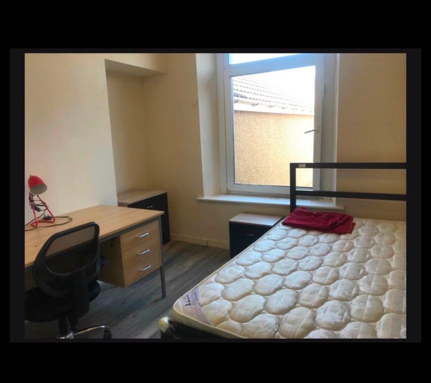 Property photo 1 of 3