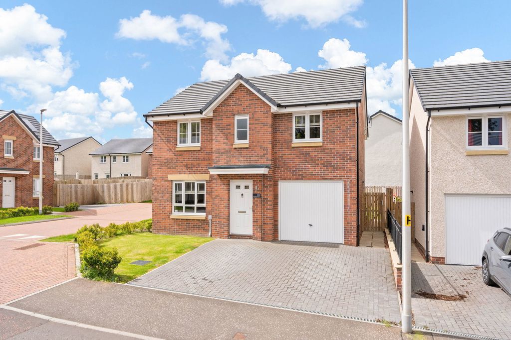 Property photo 1 of 31