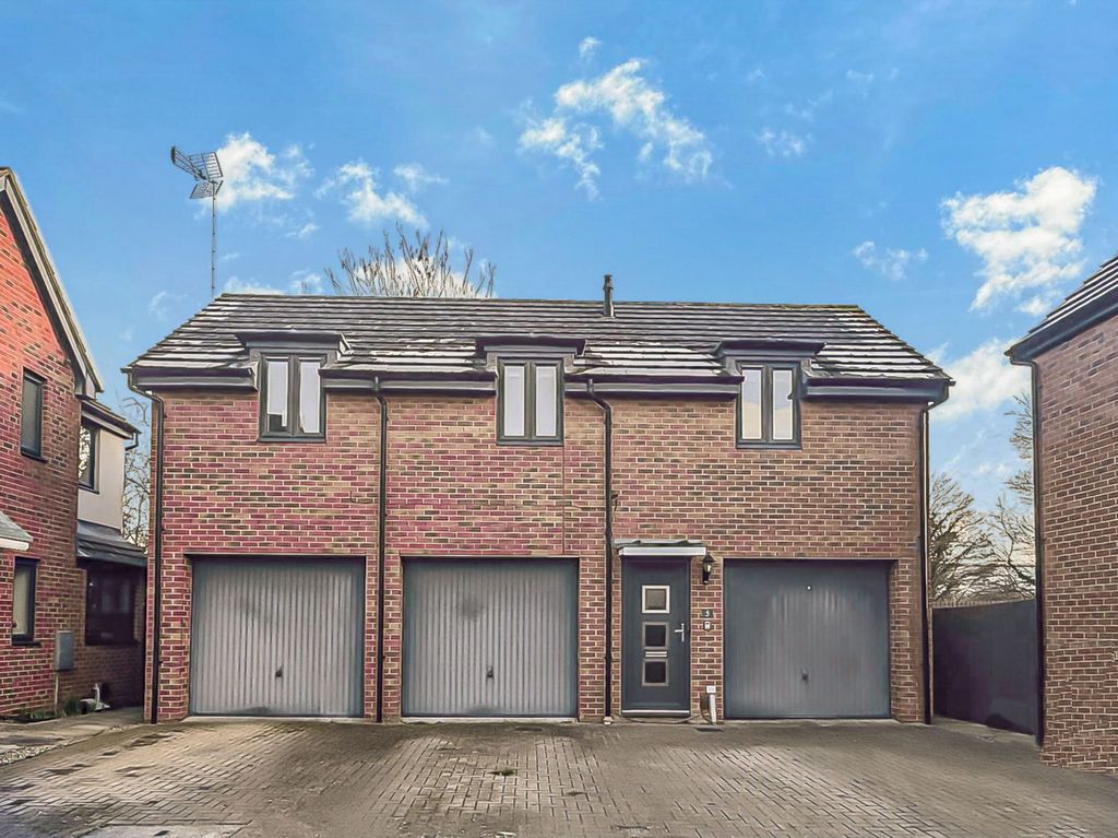 Property photo 1 of 9