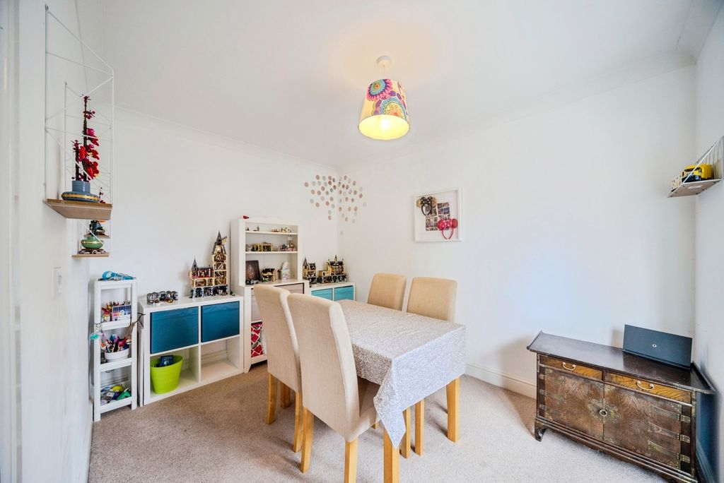 Property photo 3 of 19 Pbox-Img.Jpg