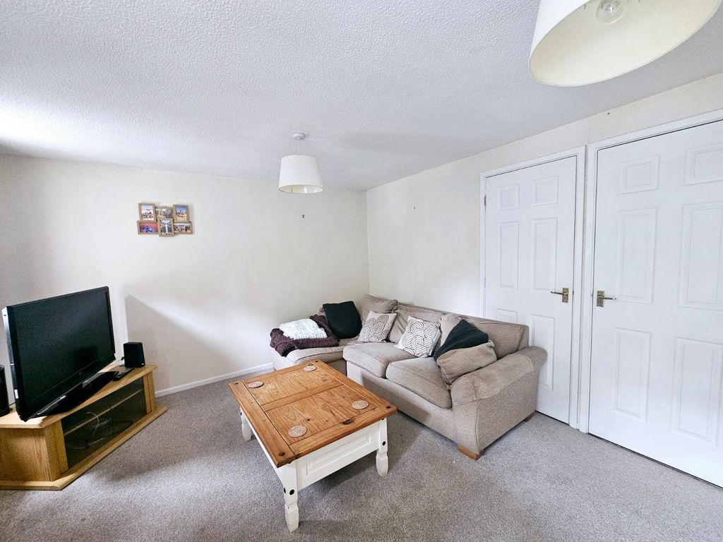 Property photo 2 of 6 Image