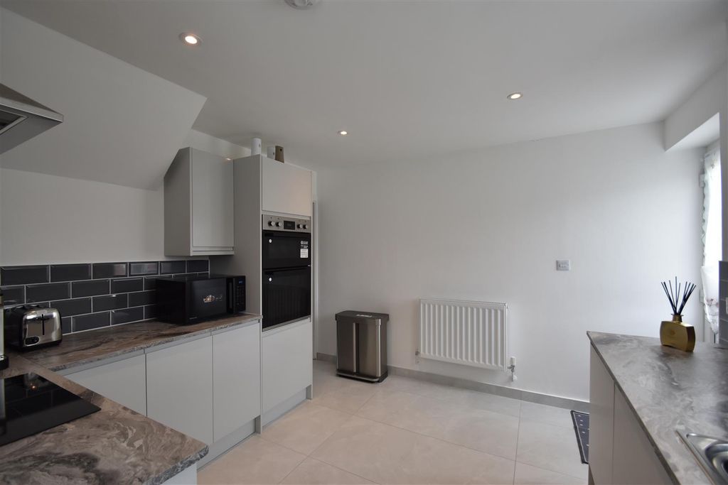 Property photo 2 of 16 2.Jpg