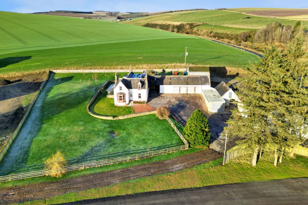 Property photo 1 of 36