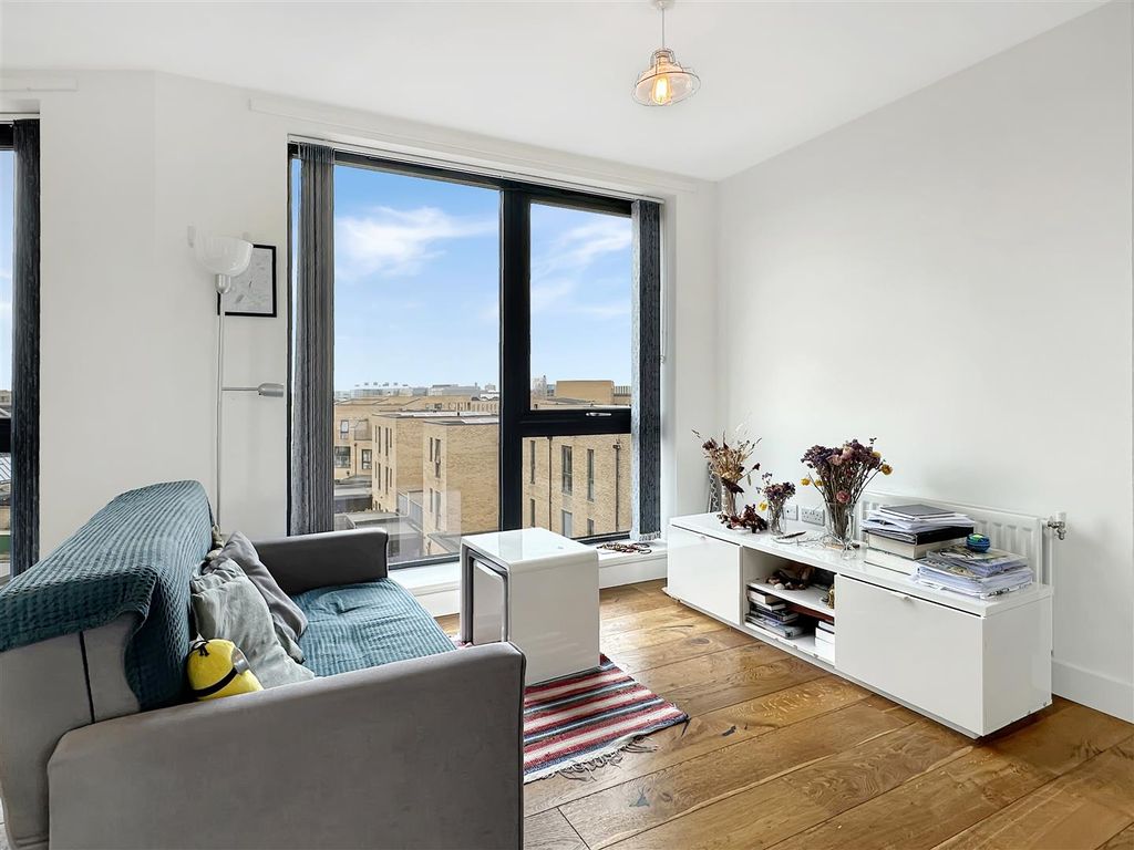 Property photo 2 of 12 Img (3).Jpg