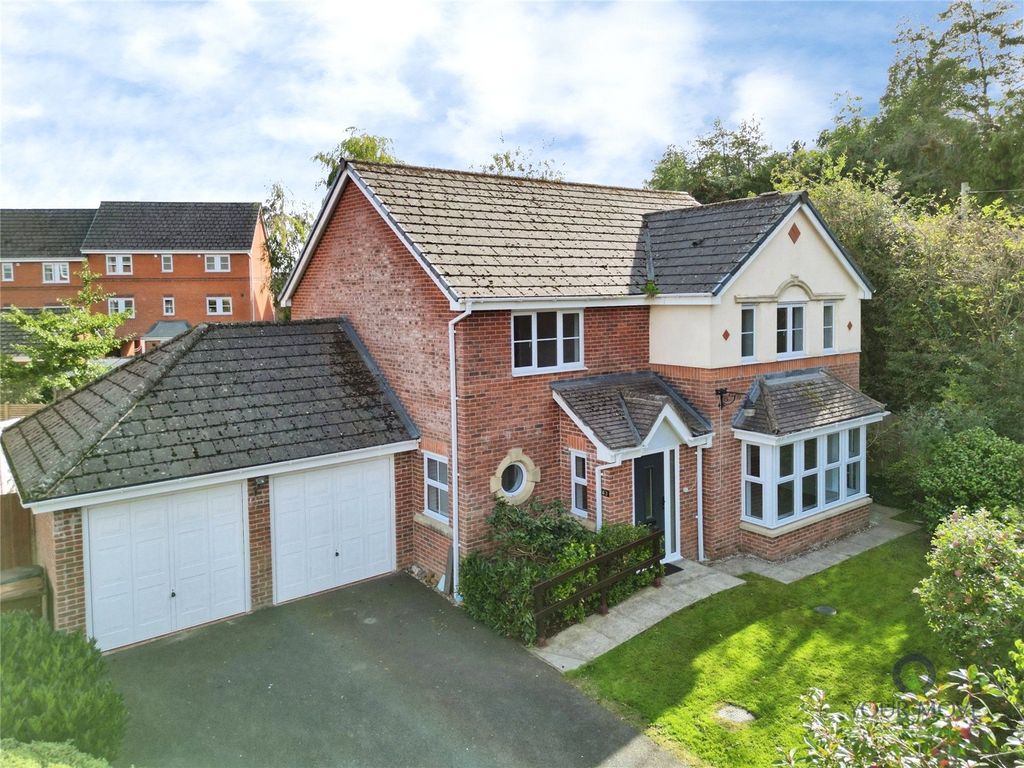 Property photo 1 of 28 Picture No. 33