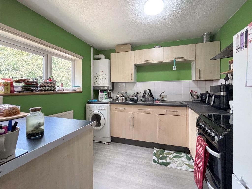 Property photo 3 of 9 8.Jpg