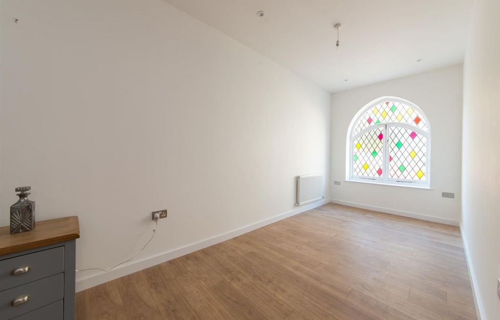 Property photo 3 of 7 Picture 3