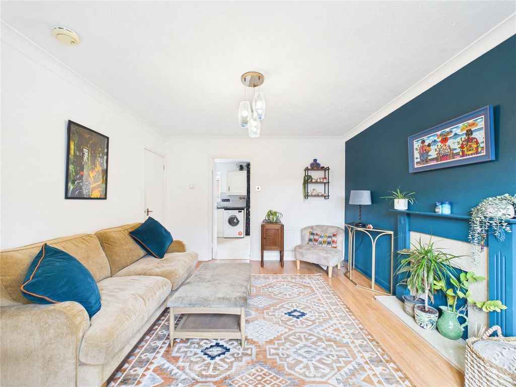 Property photo 3 of 22 Picture No. 12