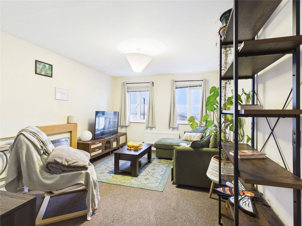 Property photo 1 of 9 Picture No. 27