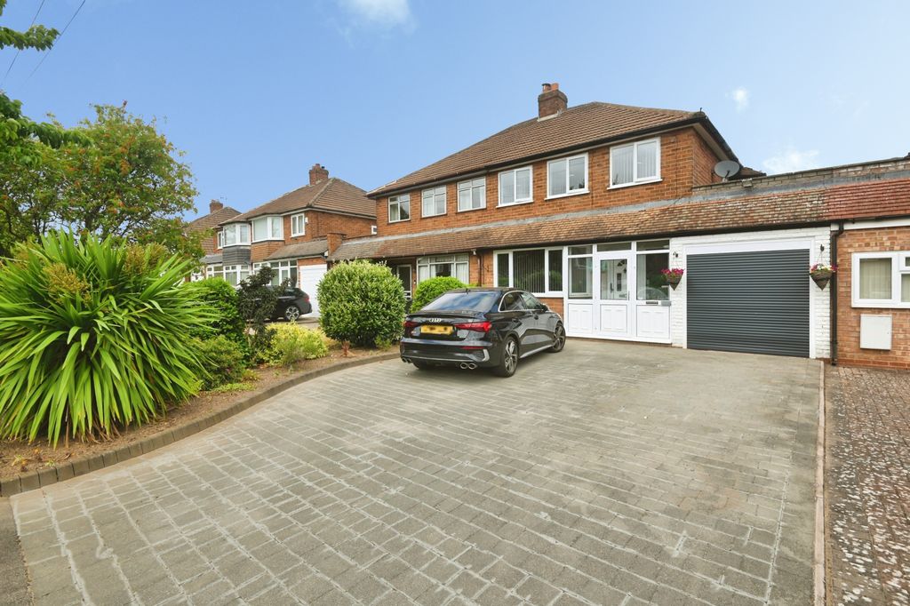 Property photo 1 of 26