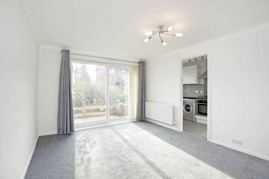 Property photo 2 of 8 1