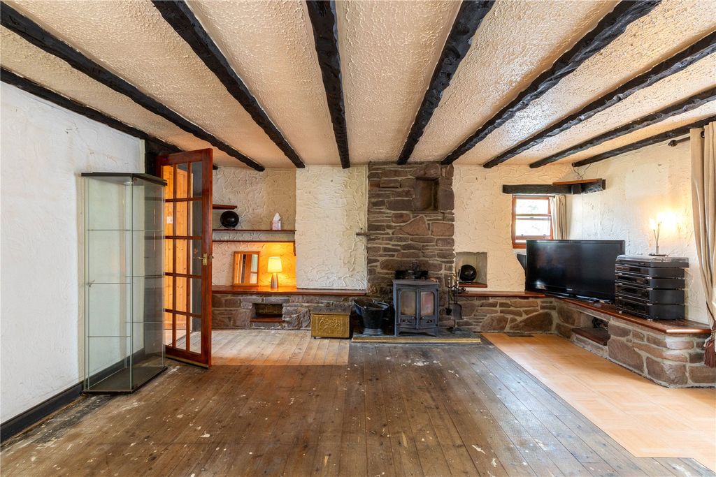Property photo 2 of 23 Picture No. 03