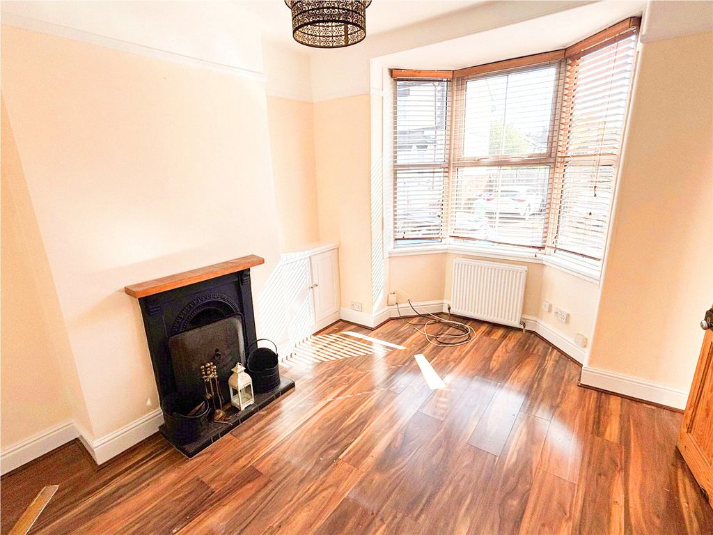 Property photo 3 of 13 Picture No. 34