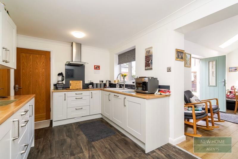 Property photo 2 of 21 Photo 13