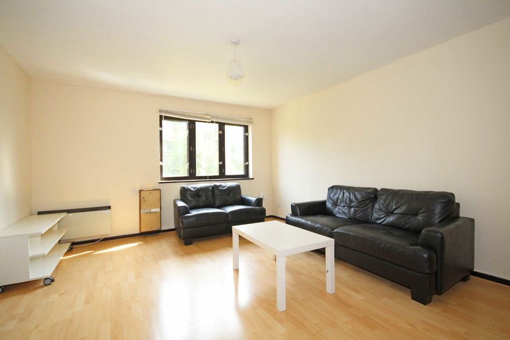 Property photo 2 of 4