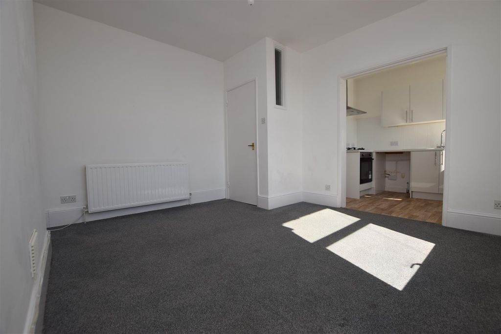 Property photo 2 of 10 Dsc_0140.Jpg