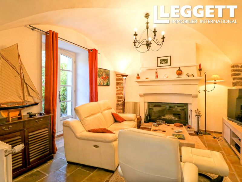 Property photo 3 of 10