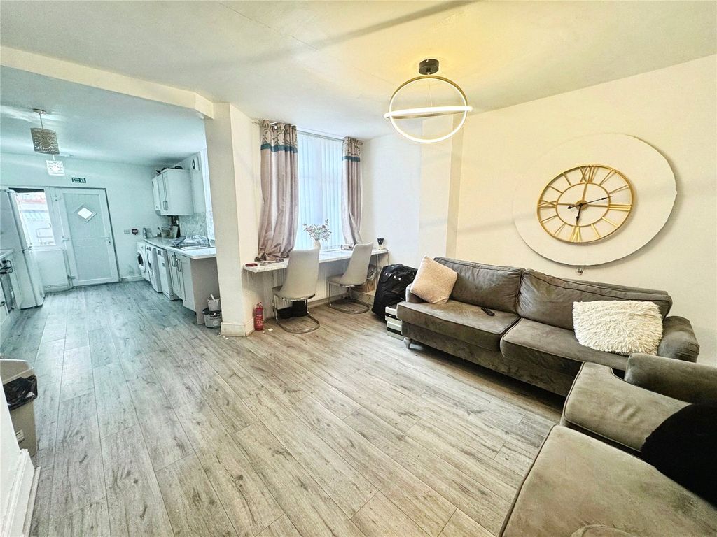 Property photo 2 of 11 Picture No. 02