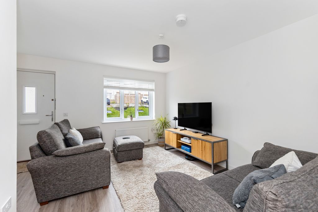 Property photo 2 of 18 Property Image 3