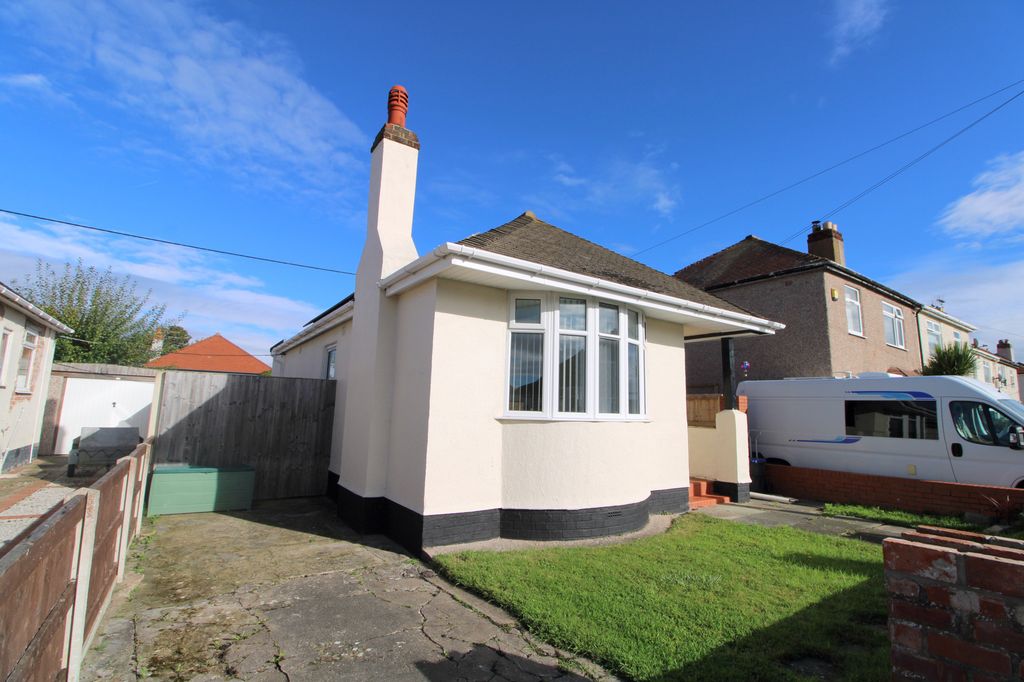 Property photo 2 of 17