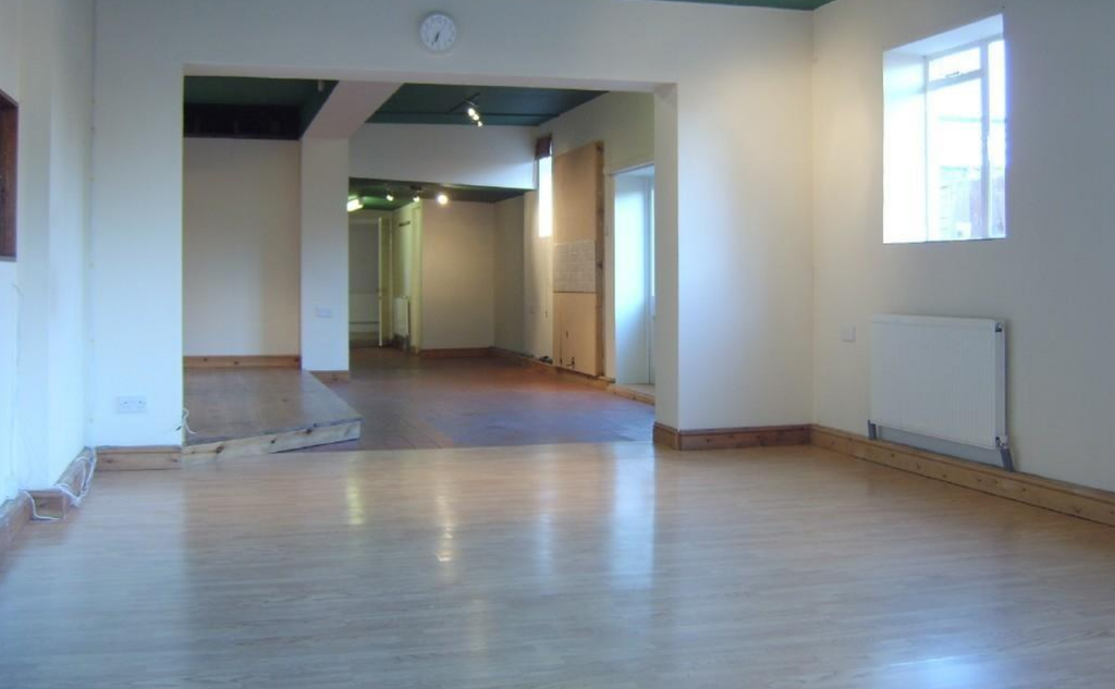 Property photo 3 of 8