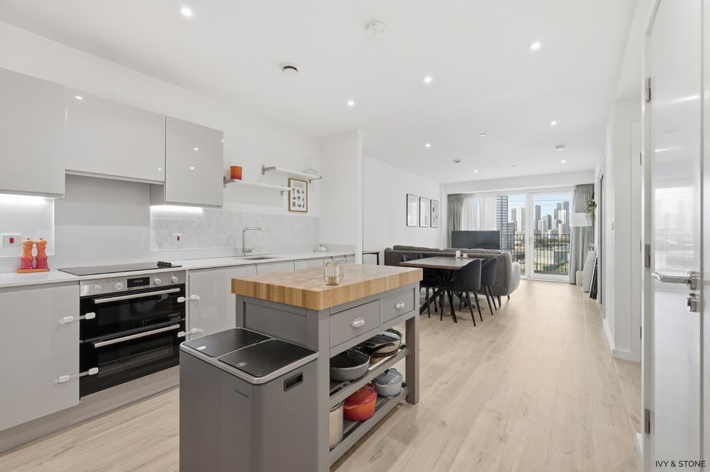 Property photo 1 of 30 4284341