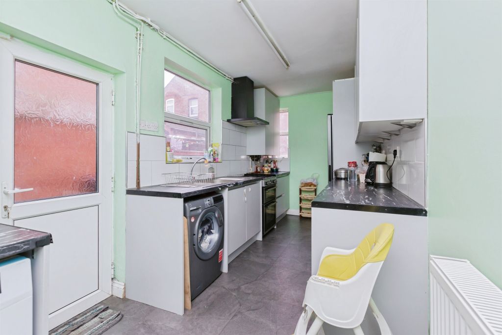Property photo 3 of 17