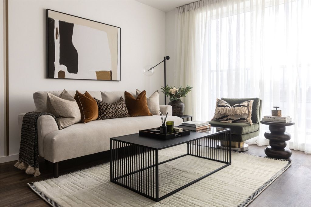 Property photo 1 of 12 Reception Room