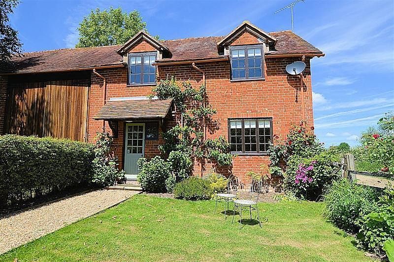 Property photo 1 of 26 Main (Main)