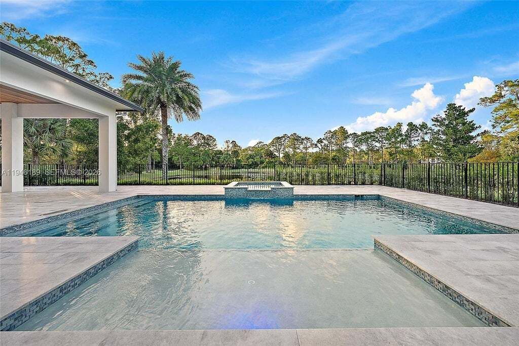 Property photo 2 of 20 <Alttext/>