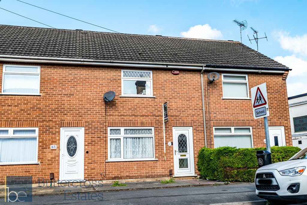 Property photo 1 of 13 Appleton Gate