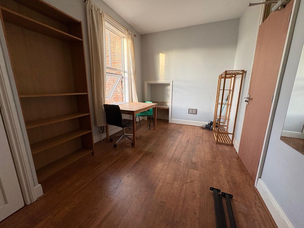 Property photo 2 of 4 Image