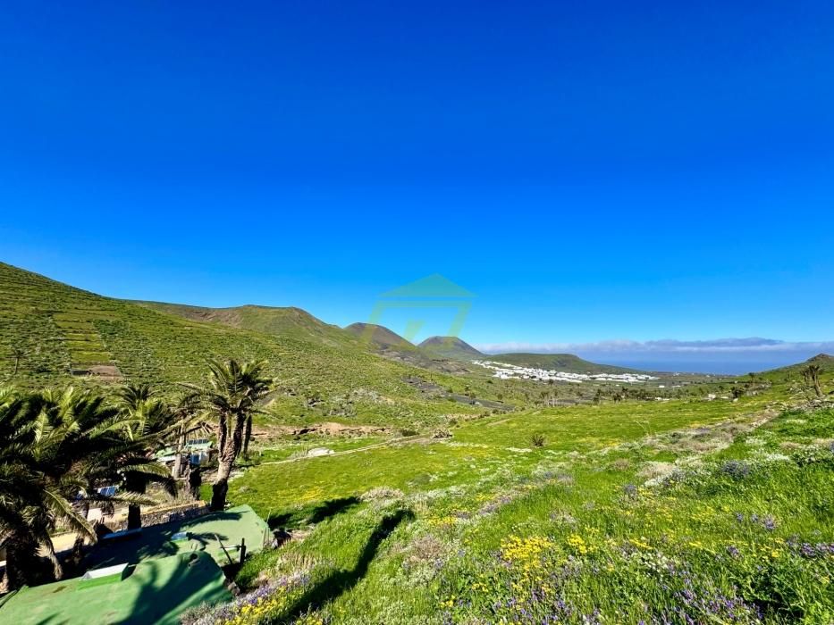 Property photo 1 of 27