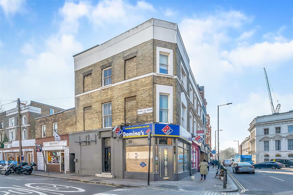 Property photo 1 of 8 Fulham Road 613, Ph1.Jpg