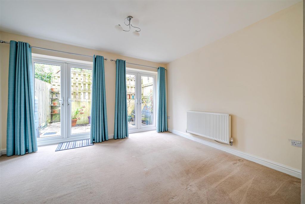 Property photo 3 of 25 1430902-15-69B96F97806Ab.Jpg