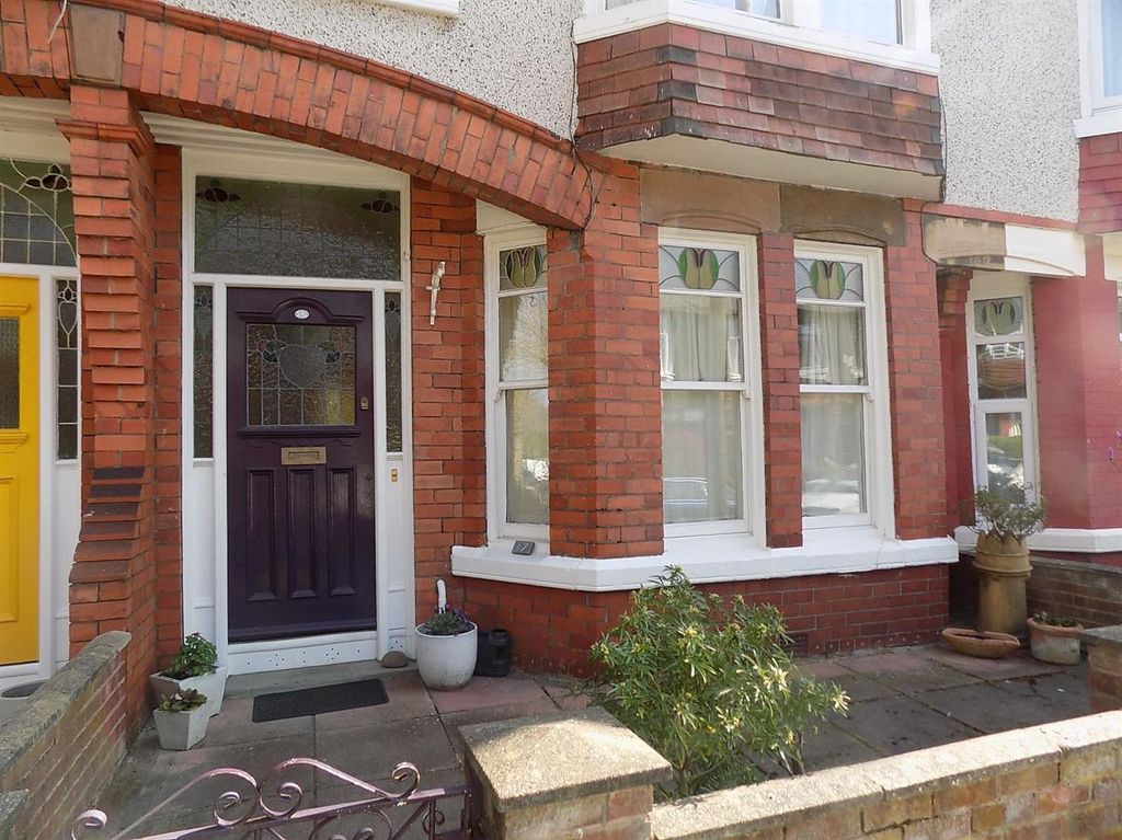 Property photo 1 of 27