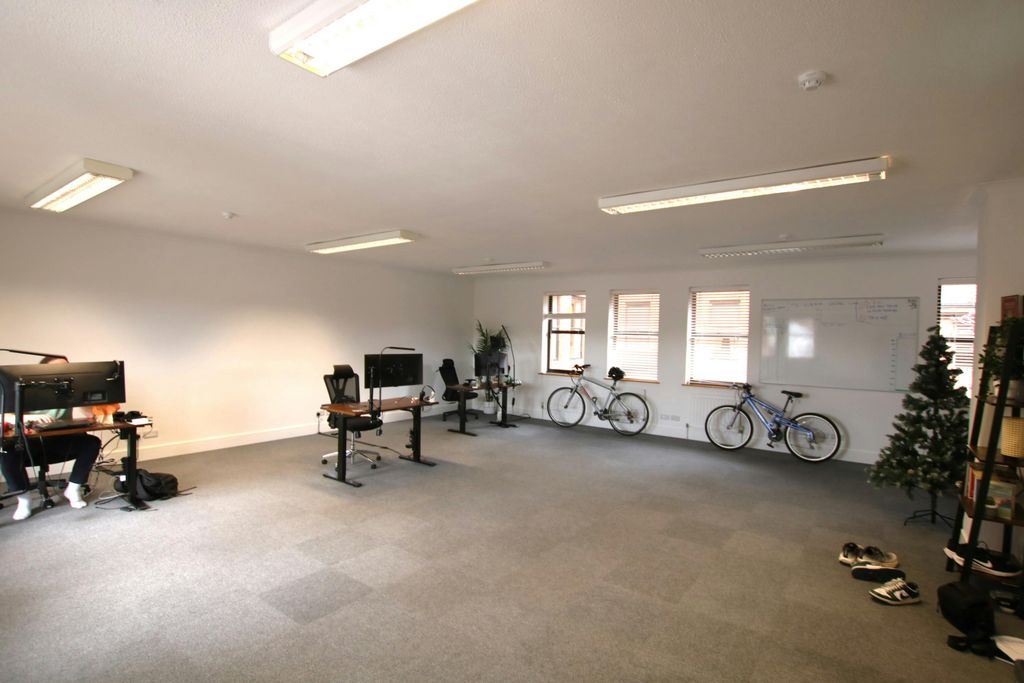 Property photo 3 of 5 Img_4959-1.Jpg