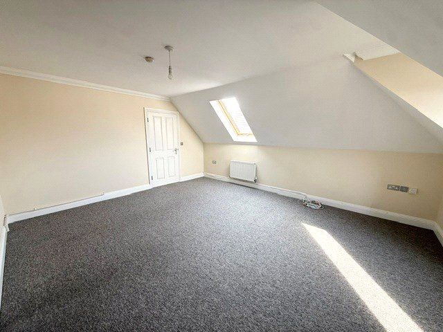 Property photo 3 of 12 Picture No. 33