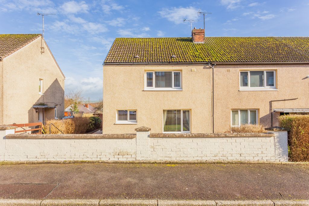 Property photo 1 of 17 Front External