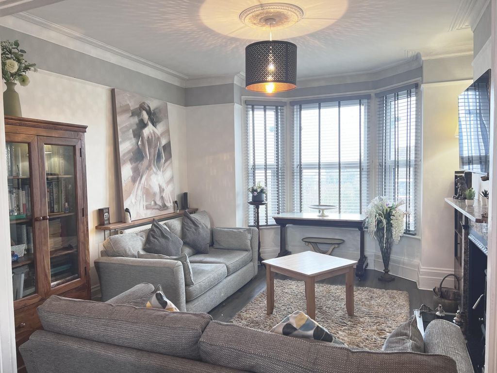 Property photo 3 of 27 Photo 26