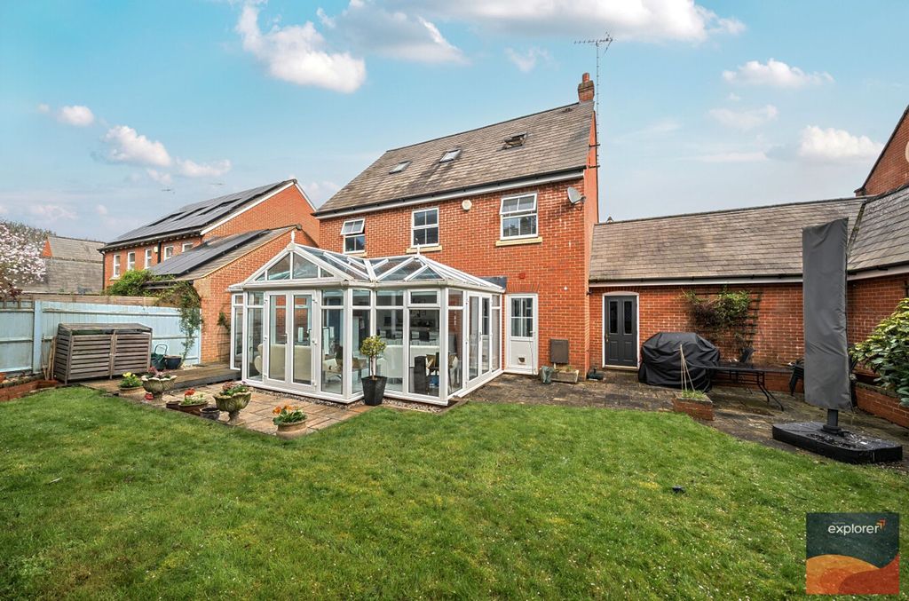 Property photo 3 of 26