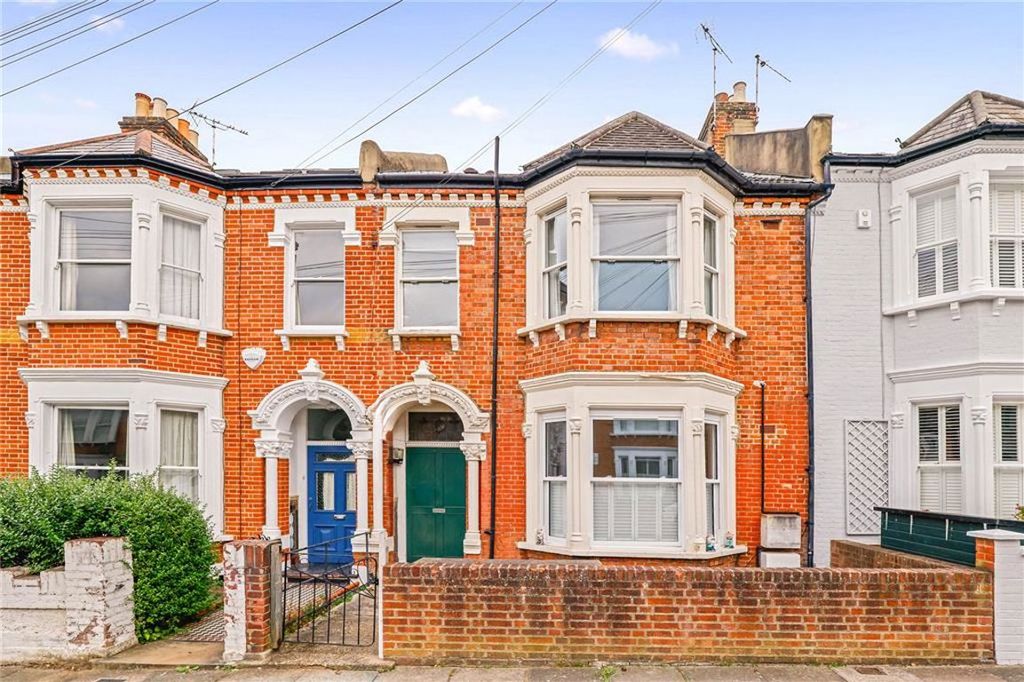 Property photo 1 of 6