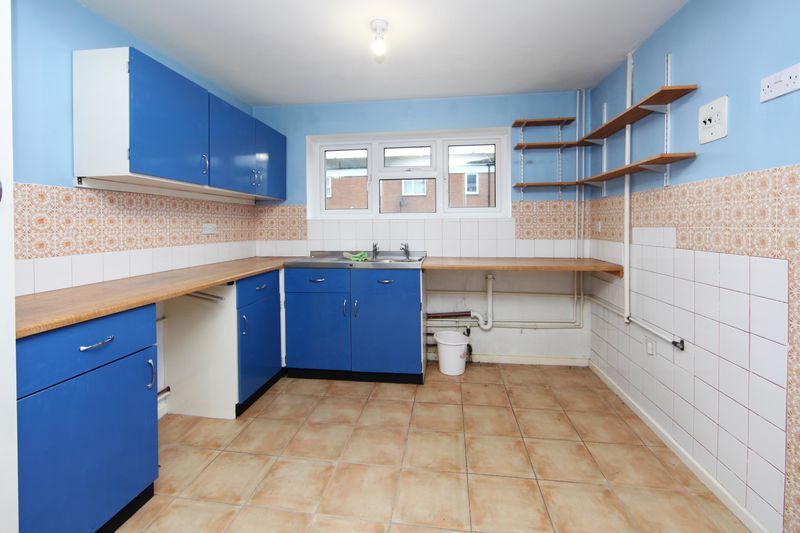 Property photo 3 of 16 Photo 6