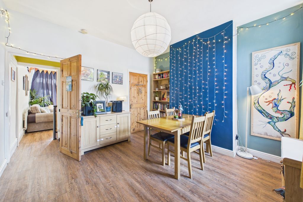 Property photo 2 of 17 Dining Room