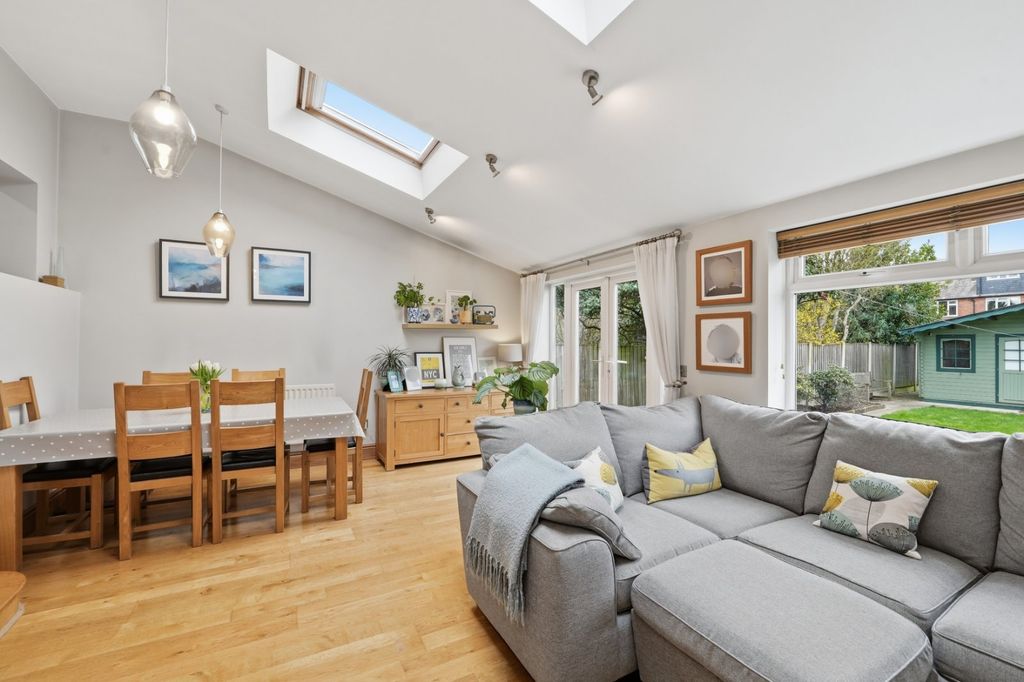 Property photo 3 of 18 Picture No. 13