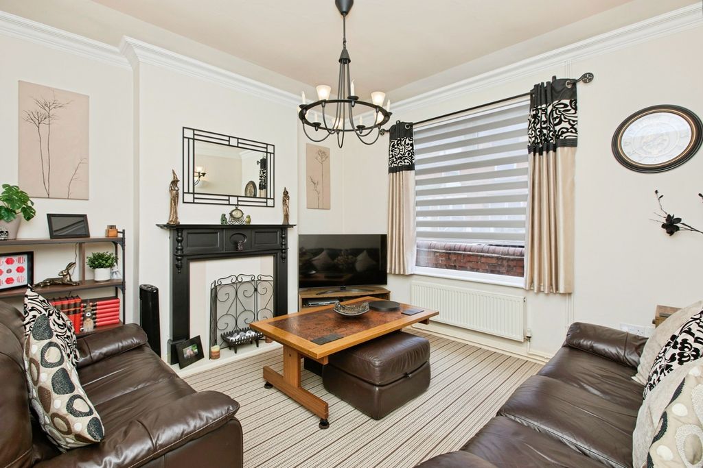 Property photo 3 of 15 Pbox-Img.Jpg
